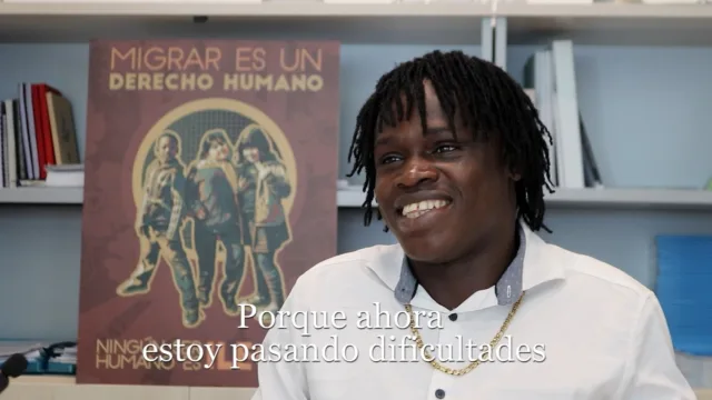 🌍 Co motivo da conmemoración o 20 de xuño do Día do Refuxiado, escoitamos a Famakan Dembele, procedente de Malí. 

🤗 Cóntanos como está sendo o seu proceso de asentarse en Santiago, como un rapaz novo constrúe, reconstrúe e se replantexa os diferentes eidos da súa vida, unha tarefa na que a apertura da sociedade de acollida é clave.
